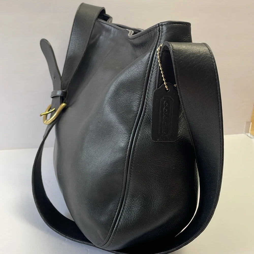 Coach Vintage Soho Zip Hobo Black
